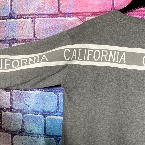 Reflex California Sweatshirt M Gray Crewneck Graphic Pullover Life Is Out There - Picture 6 of 9